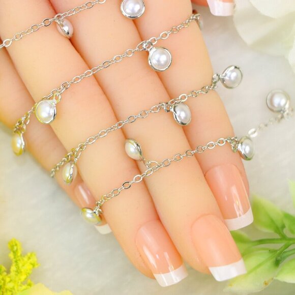 Minimalist Bracelet, Sleek & Modern Design, Women’s Fashion, YC110208-B - Picture 10 of 10